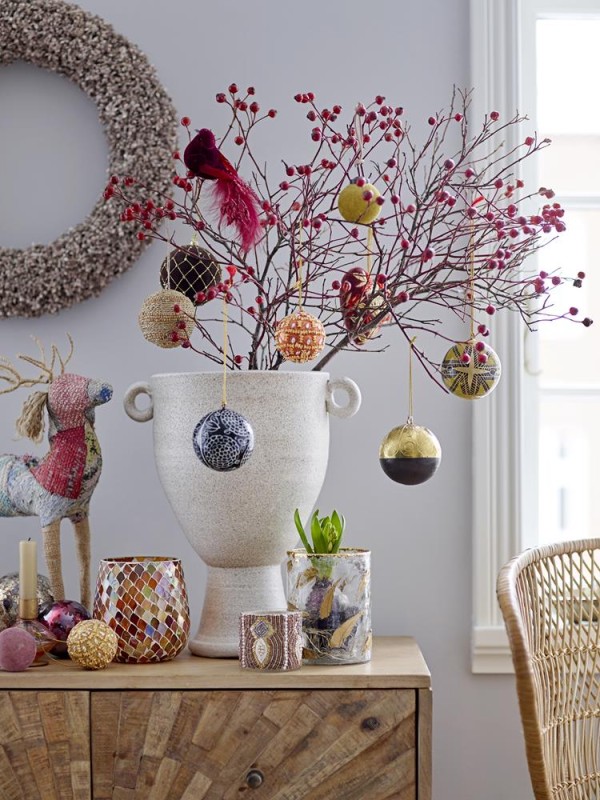 Bloomingville Zestaw 2 szt. szklanych ozdób świątecznych wielokolorowy 8 cm