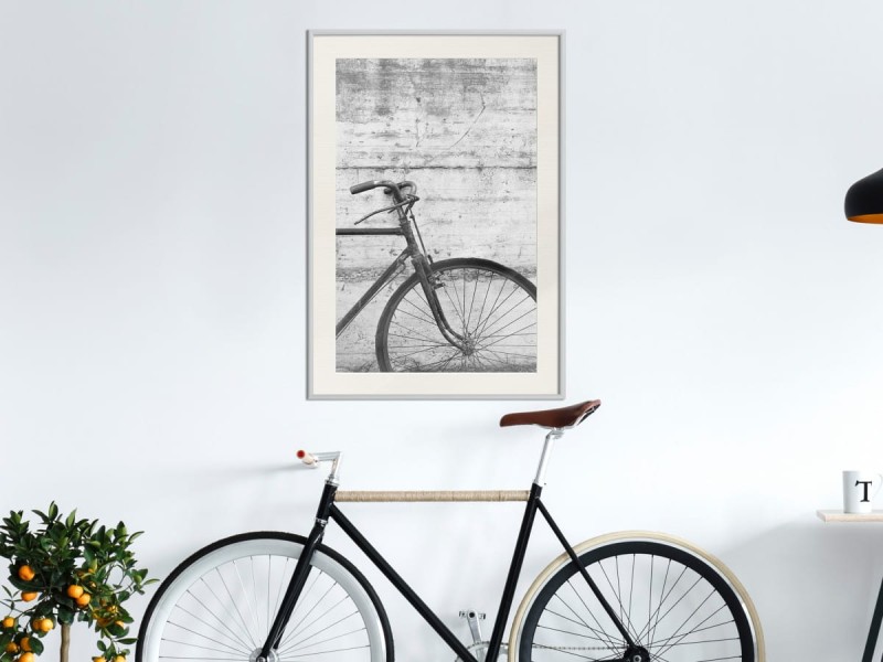 Plakat - Rower oparty o mur