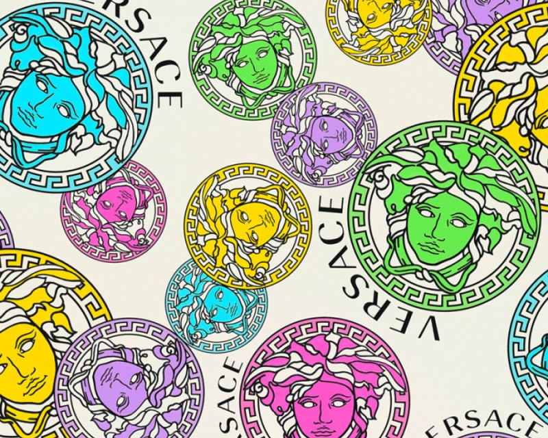 Kolorowa tapeta głowy Meduzy logo Versace