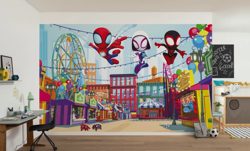 Fototapeta Spidey i super-kumple w wesołym miasteczku
