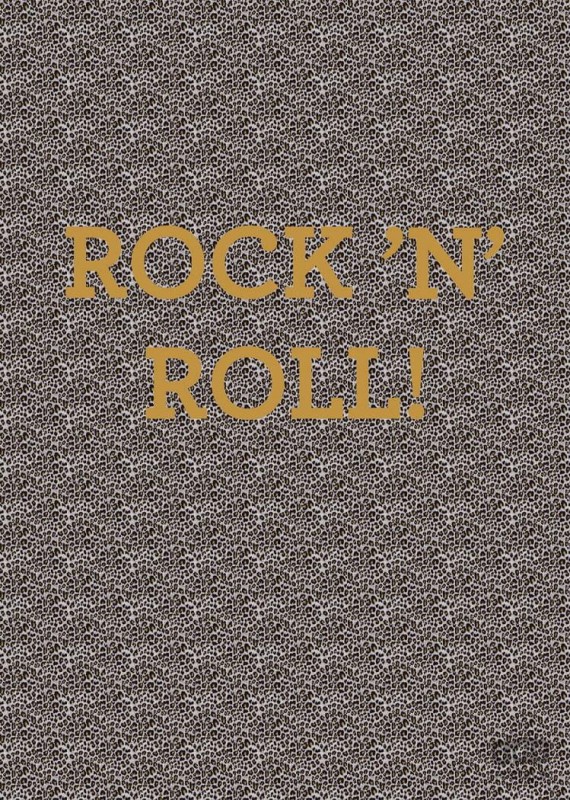 Fototapeta we wzór skóry lamparta ze złotym napisem Rock’n’Roll