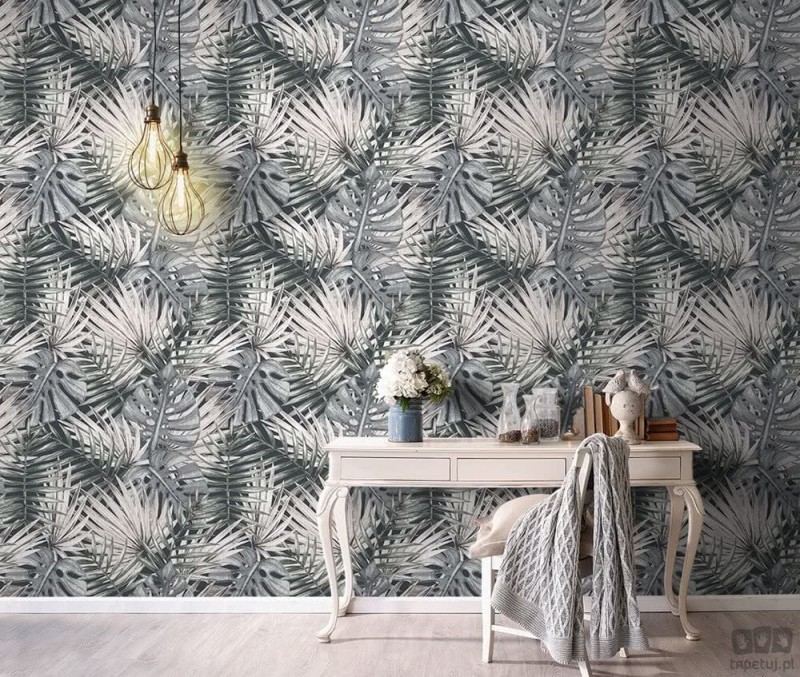 Szara tapeta ICH Wallpaper Caribbean z motywem lisci palm i monstery