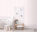 Tapeta dziecięca ICH Wallpaper Lullaby papierowa pionowe paski biało-różowe
