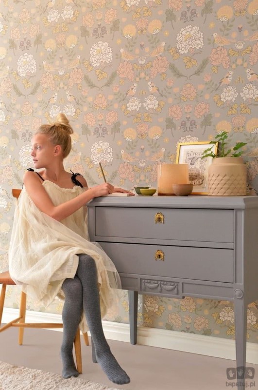 Tapeta na flizelinie duże kwiaty i ptaki pastelowa