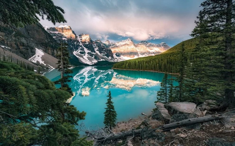 Fototapeta Magic Moraine Morning SHX9-054