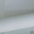 Tapeta w odcieniach bieli w kwadraty z efektem futra